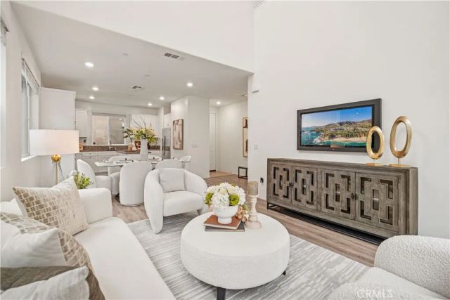 7149 Montecito Ln, Eastvale, CA 92880