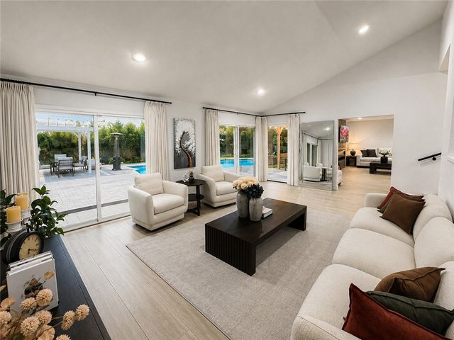 4301 Cezanne Avenue, Woodland Hills, CA 91364