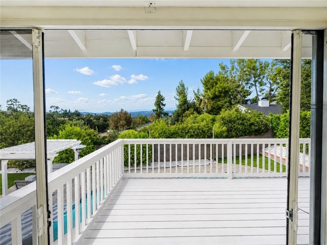 4301 Cezanne Avenue, Woodland Hills, CA 91364