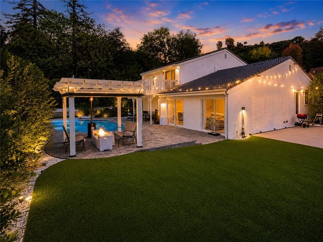 4301 Cezanne Avenue, Woodland Hills, CA 91364