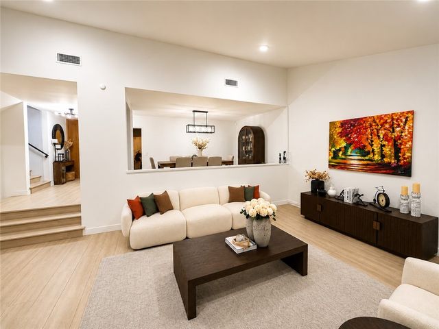 4301 Cezanne Avenue, Woodland Hills, CA 91364