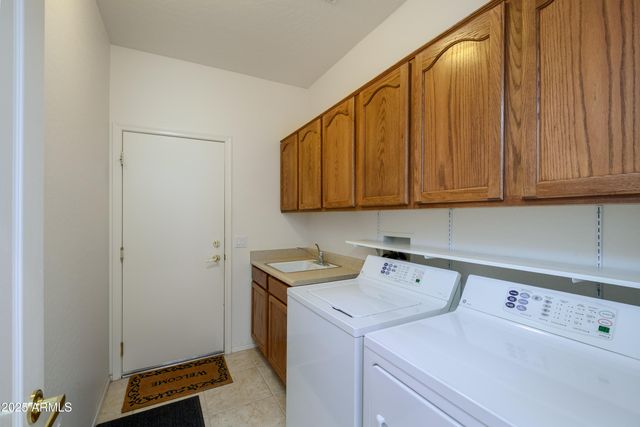 16949 W OASIS SPRINGS Way, Surprise, AZ 85387