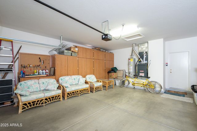 16949 W OASIS SPRINGS Way, Surprise, AZ 85387