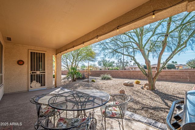 16949 W OASIS SPRINGS Way, Surprise, AZ 85387