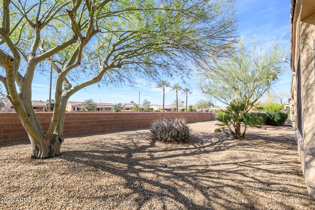 16949 W OASIS SPRINGS Way, Surprise, AZ 85387