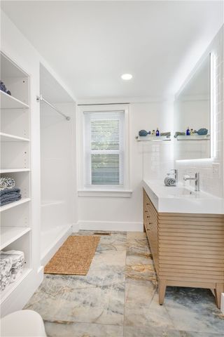 376 East Shore Road, Jamestown, RI 02835