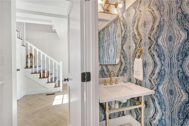 376 East Shore Road, Jamestown, RI 02835