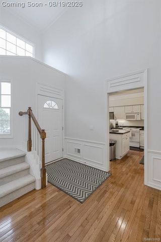 1313 Rock Valley Drive, Rochester, MI 48307