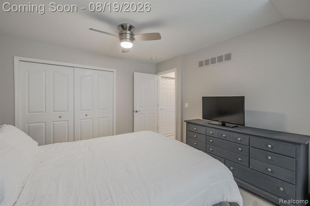 1313 Rock Valley Drive, Rochester, MI 48307