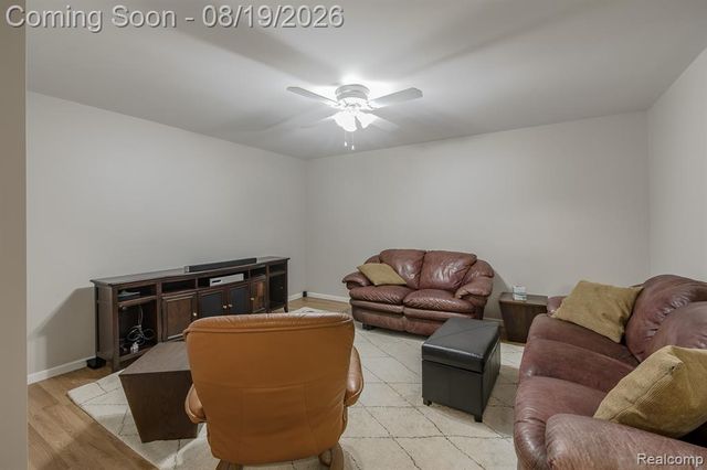 1313 Rock Valley Drive, Rochester, MI 48307