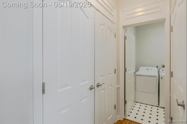 1313 Rock Valley Drive, Rochester, MI 48307