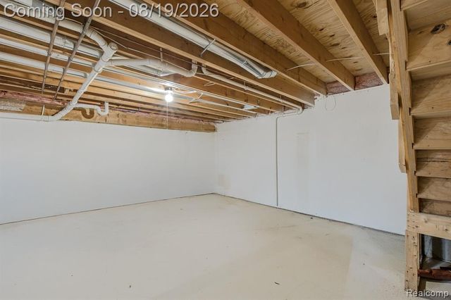 1313 Rock Valley Drive, Rochester, MI 48307