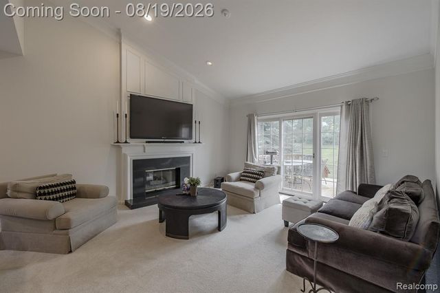 1313 Rock Valley Drive, Rochester, MI 48307