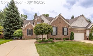 1313 Rock Valley Drive, Rochester, MI 48307