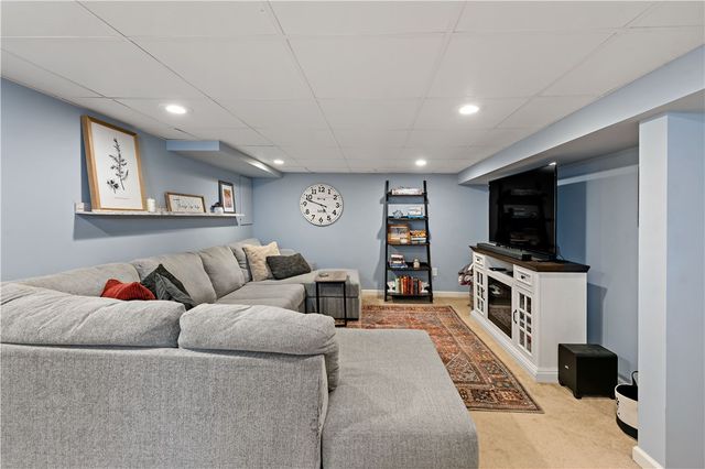 720 Clinton Pl, Bellevue, PA 15202