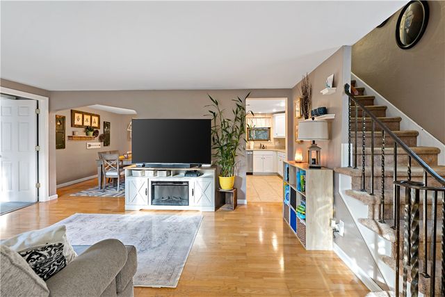 720 Clinton Pl, Bellevue, PA 15202