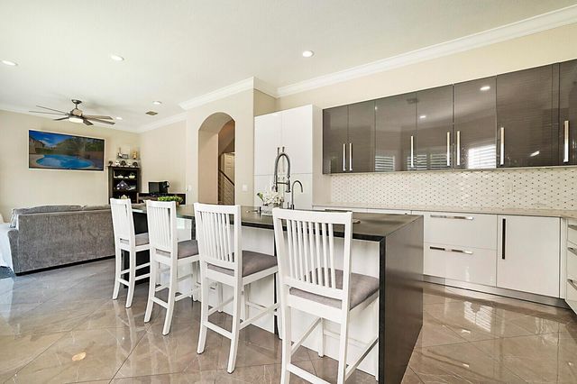 7167 Ivy Crossing Lane, Boynton Beach, FL 33436