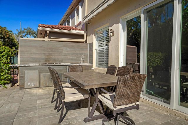 7167 Ivy Crossing Lane, Boynton Beach, FL 33436
