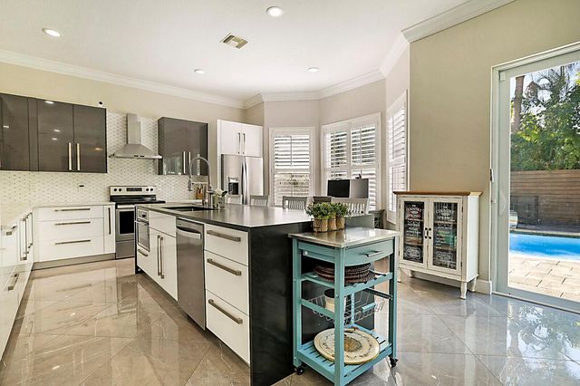 7167 Ivy Crossing Lane, Boynton Beach, FL 33436