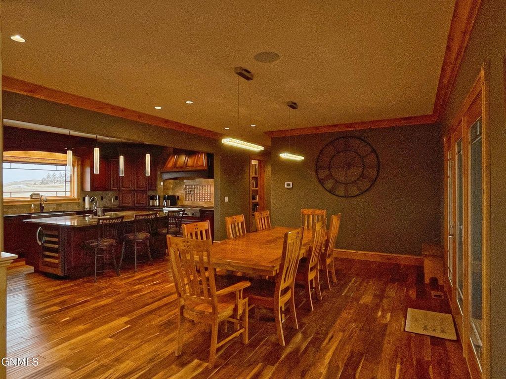 709 Long Drive, Watford City, ND 58854 photo 28
