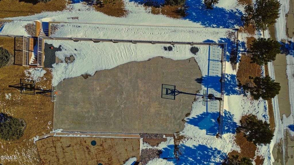 709 Long Drive, Watford City, ND 58854 photo 5