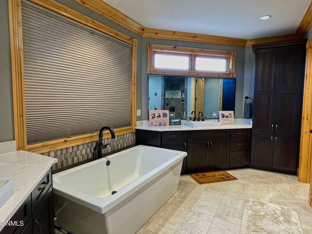 709 Long Drive, Watford City, ND 58854 photo 50