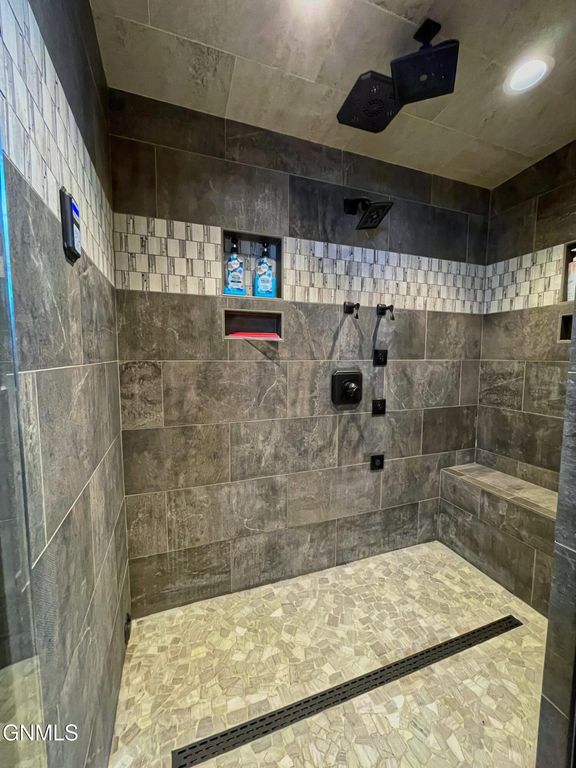 709 Long Drive, Watford City, ND 58854 photo 53