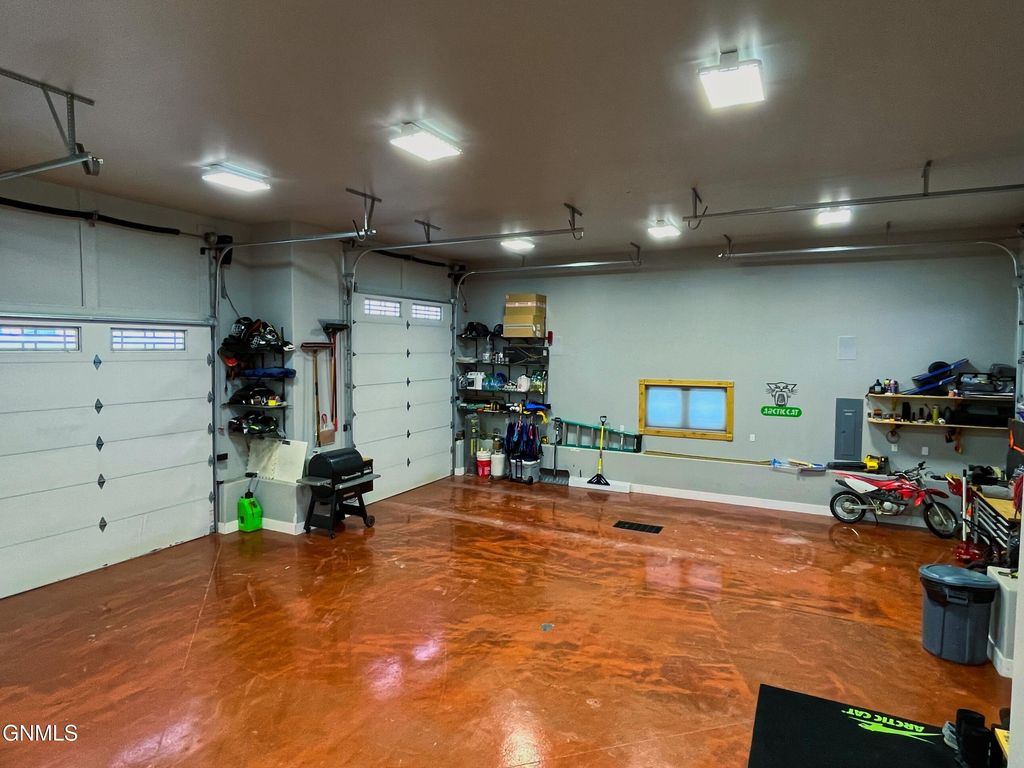 709 Long Drive, Watford City, ND 58854 photo 72