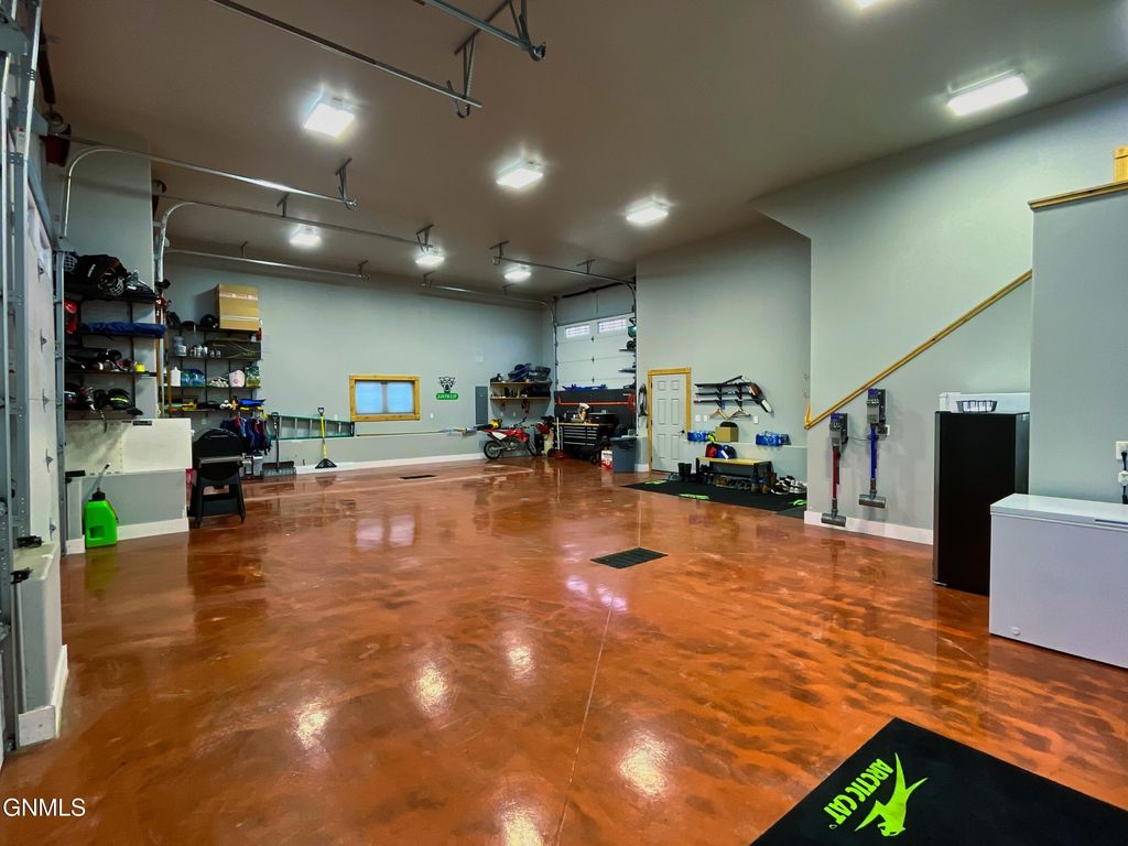 709 Long Drive, Watford City, ND 58854 photo 78