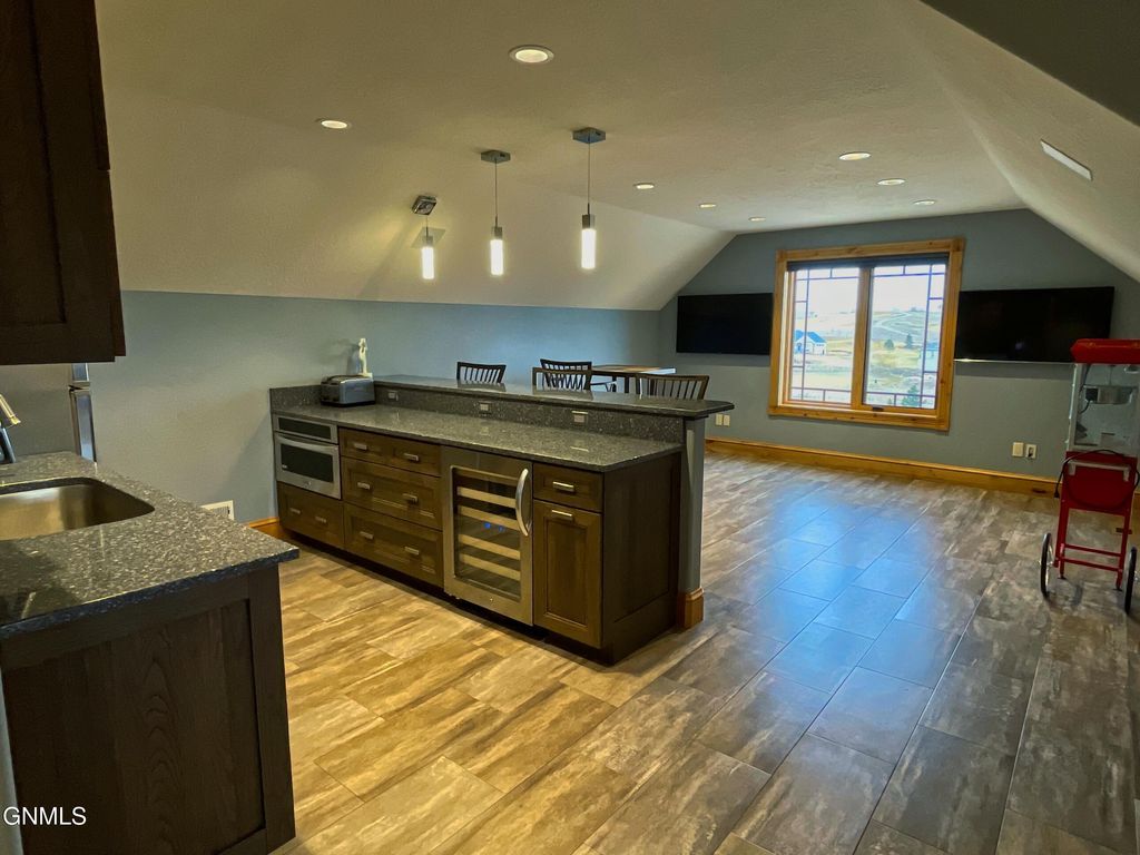 709 Long Drive, Watford City, ND 58854 photo 79