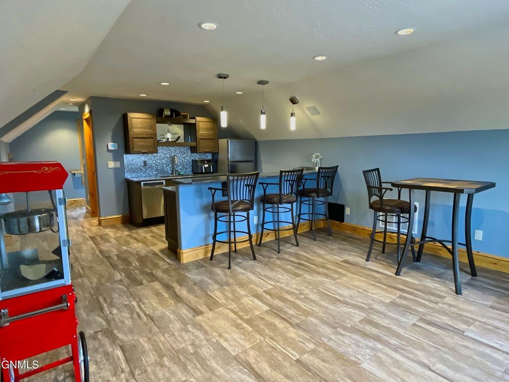 709 Long Drive, Watford City, ND 58854 photo 83