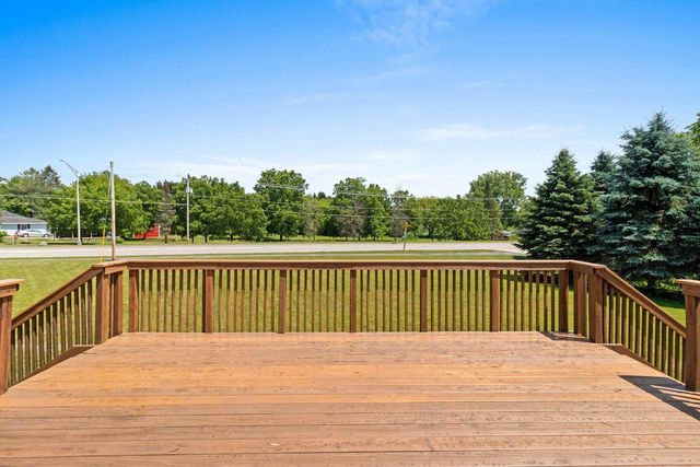 1734 OAKRIDGE PLACE, Neenah, WI 54956