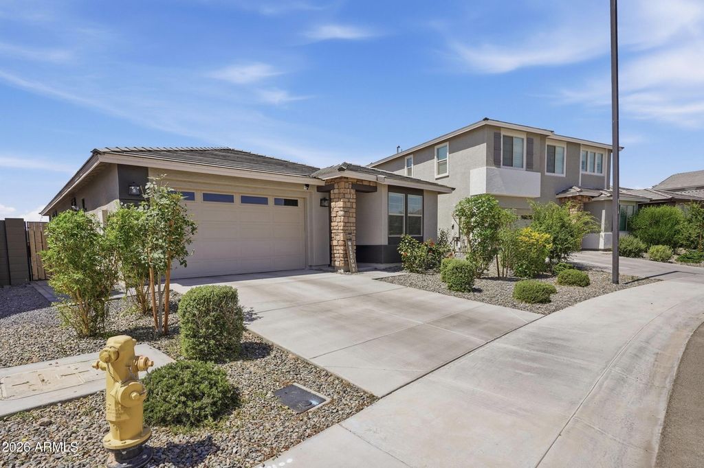 Image 2 of property listing at 19225 W SAN MIGUEL Avenue, Litchfield Park, AZ 85340
