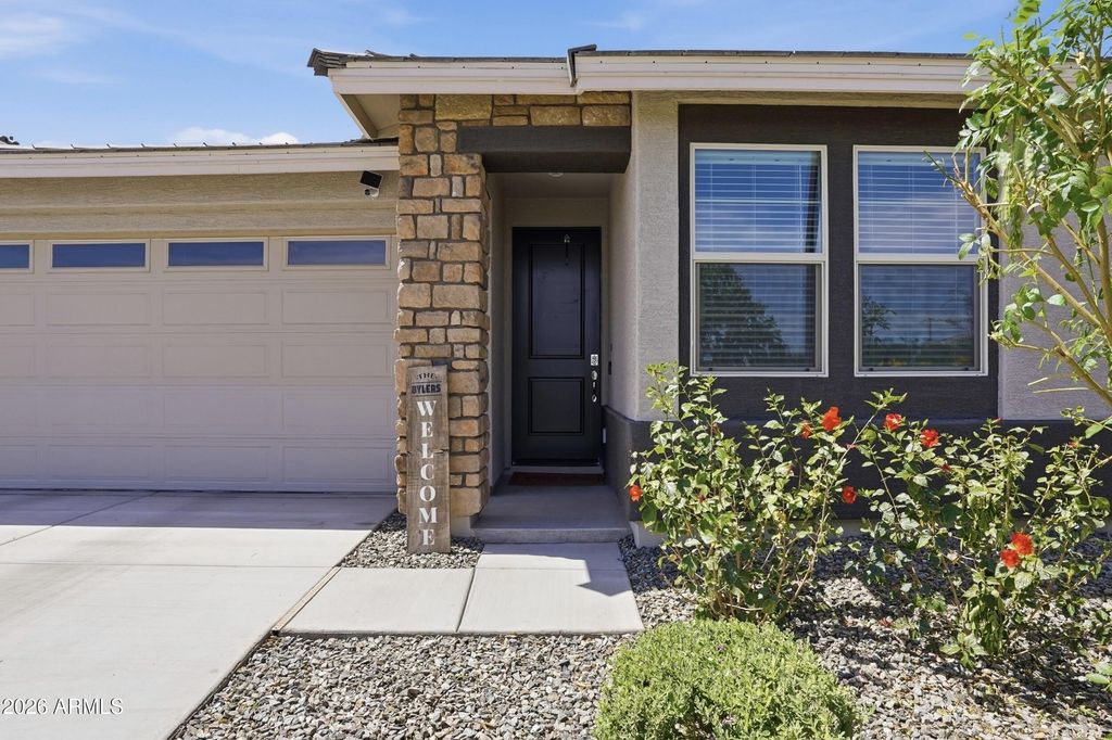 Image 3 of property listing at 19225 W SAN MIGUEL Avenue, Litchfield Park, AZ 85340