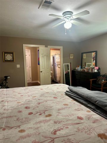 14407 Fleetwell Drive, Houston, TX 77045