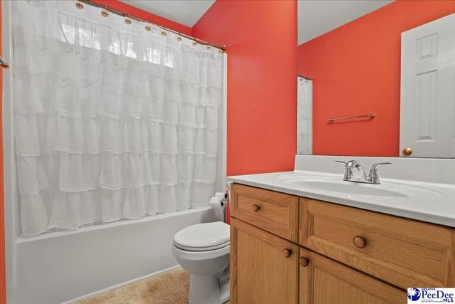 2120 Carriage Place Dr, Florence, SC 29505