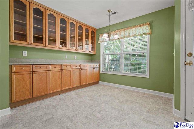 2120 Carriage Place Dr, Florence, SC 29505