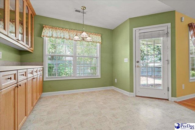 2120 Carriage Place Dr, Florence, SC 29505
