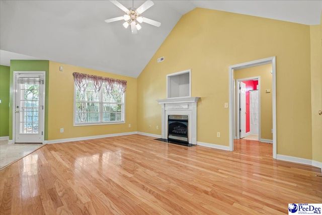 2120 Carriage Place Dr, Florence, SC 29505