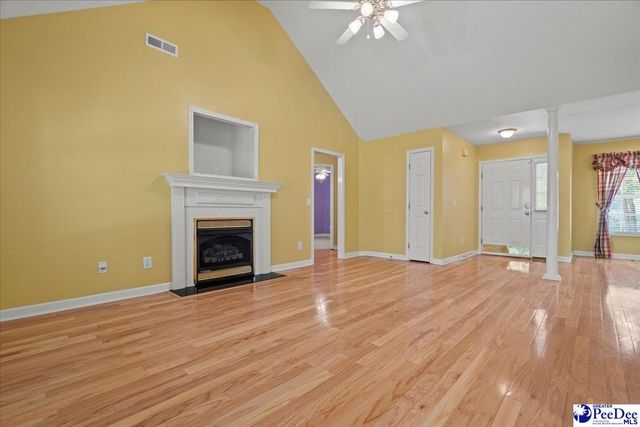 2120 Carriage Place Dr, Florence, SC 29505