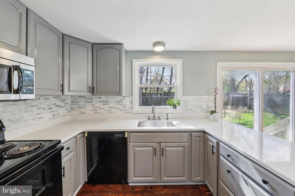 Image 14 of property listing at 17312 AMITY DR, Gaithersburg, MD 20877