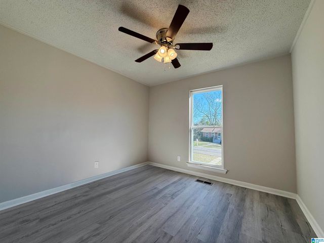 1004 SANDYBROOK CIRCLE, Brookside, AL 35214