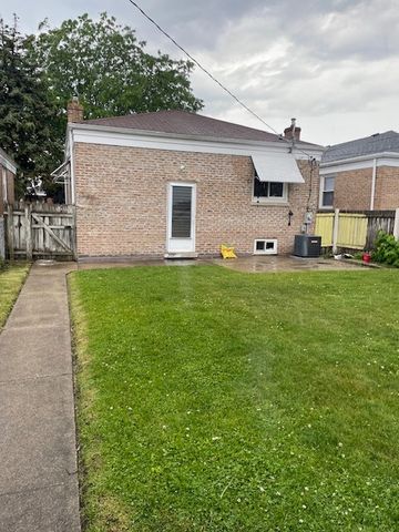 3819 S 60th Court, Cicero, IL 60804