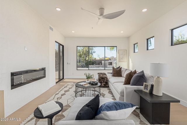 9406 E HIDDEN GREEN Drive, Scottsdale, AZ 85262