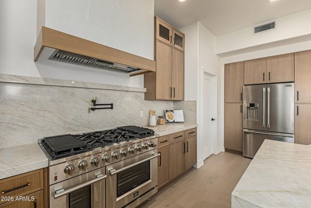 9406 E HIDDEN GREEN Drive, Scottsdale, AZ 85262