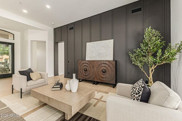 9406 E HIDDEN GREEN Drive, Scottsdale, AZ 85262