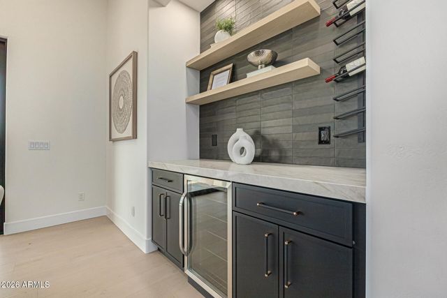 9406 E HIDDEN GREEN Drive, Scottsdale, AZ 85262