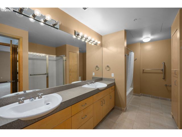 820 Nw 12TH Ave 518, Portland, OR 97209