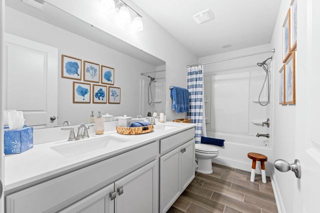 2401 Thoroughfare Dr, North Myrtle Beach, SC 29582
