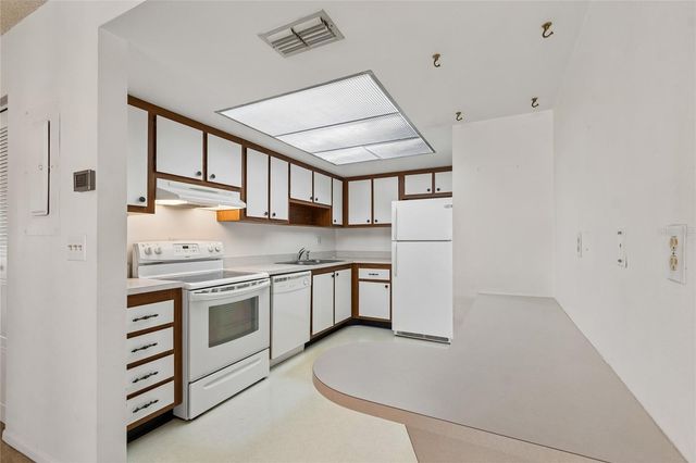 3280 37TH WAY S B, St Petersburg, FL 33711